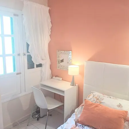Bright & Spacious With Aircon بويرتو ذيل كارمين