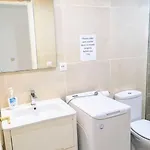 Bright & Spacious With Aircon Apartman *