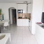 Bright & Spacious With Aircon *