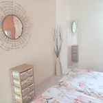 Apartman Bright & Spacious With Aircon