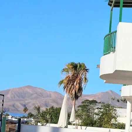 Bright & Spacious With Aircon Apartment Puerto del Carmen (Lanzarote)