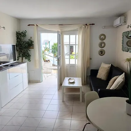 Bright & Spacious With Aircon Daire Puerto del Carmen (Lanzarote)