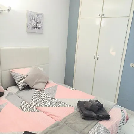 Bright & Spacious With Aircon Puerto del Carmen (Lanzarote)
